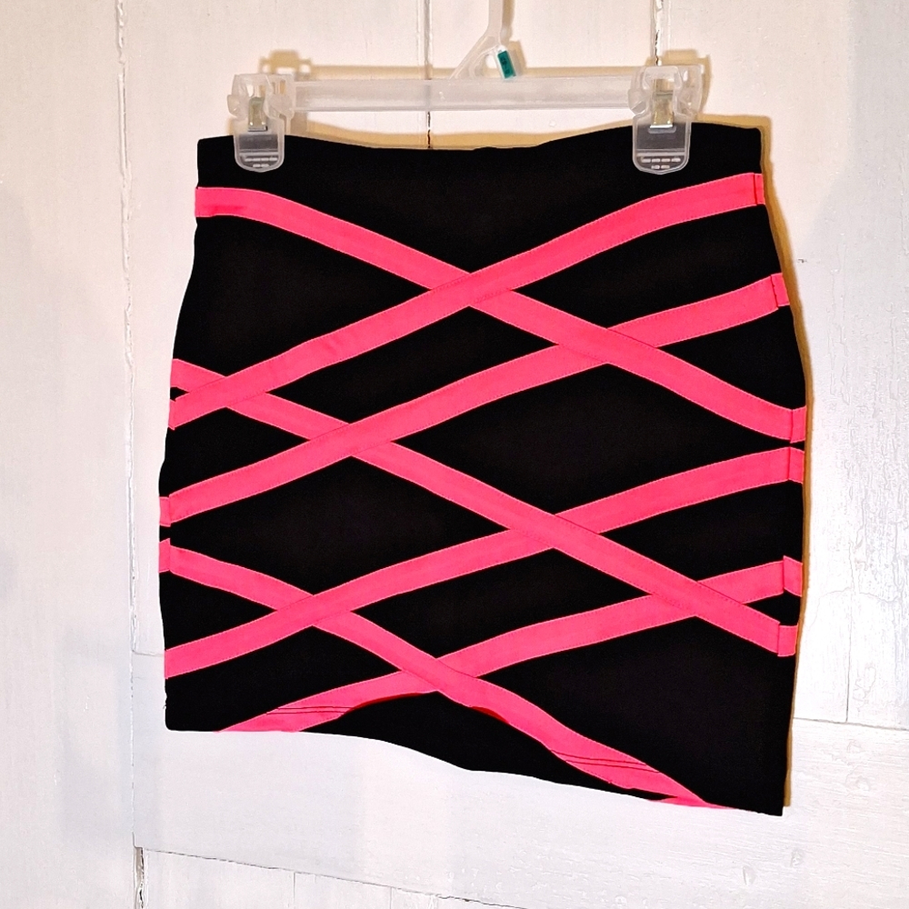 High waist mini skirt neon pink